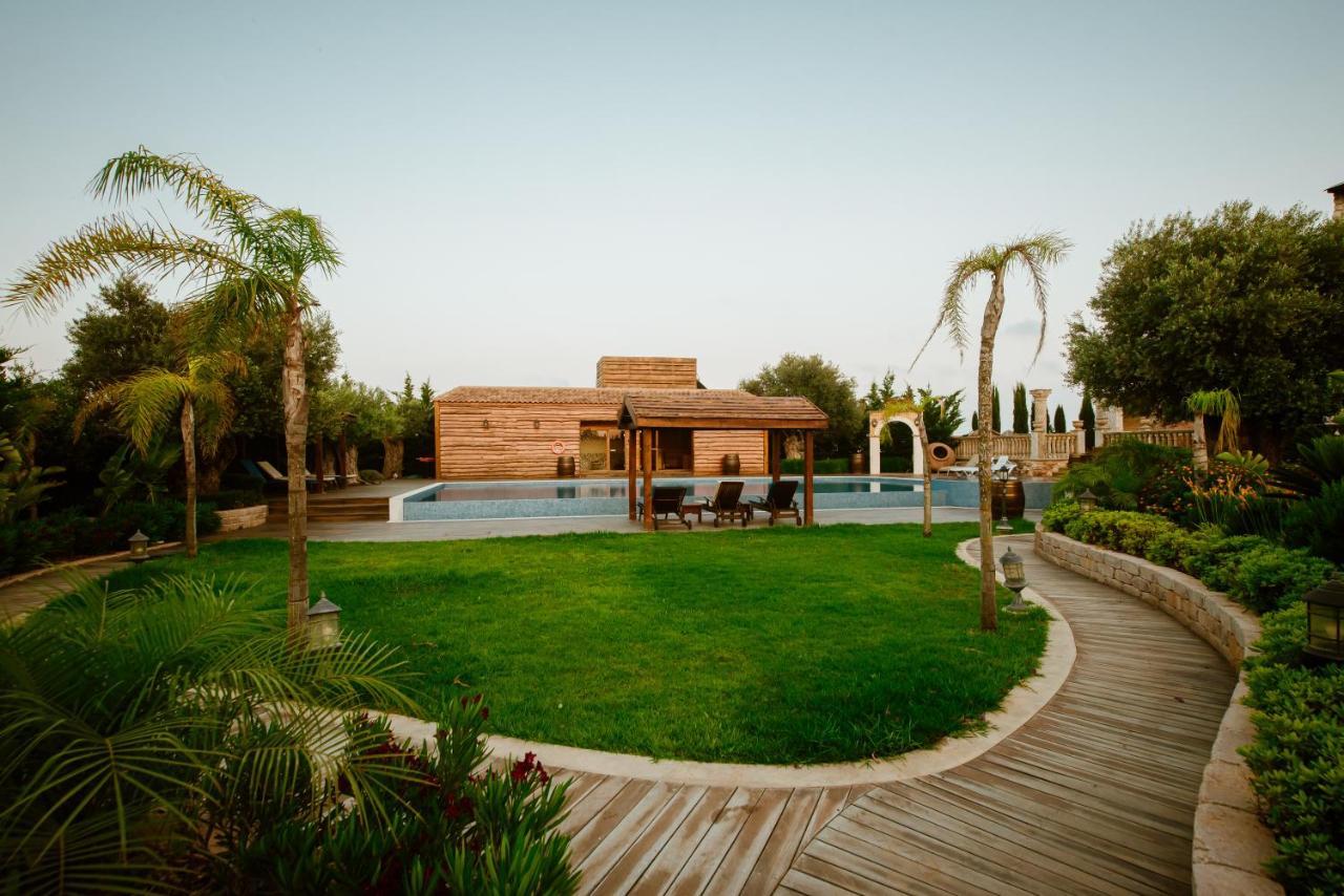 Villa Grand Mansion &